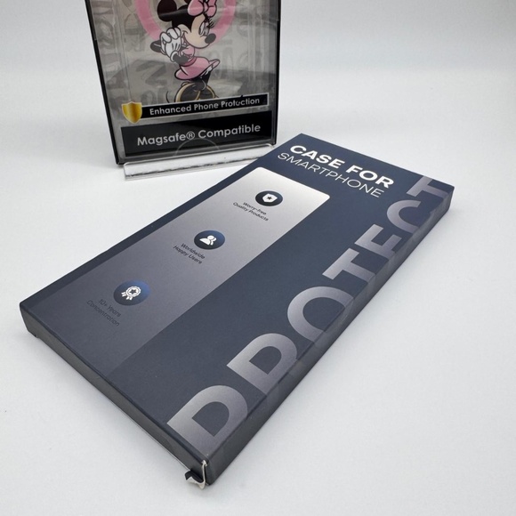 Disney Minnie Mouse iPhone 12/13 Pro Max Case MagSafe Compatible Bundle New - Picture 2 of 9